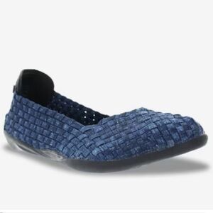 Bernie Mev Catwalk Comfort Flats Blue SZ 8 M NWOT